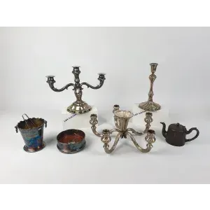 Lot d'articles métalliques argentés