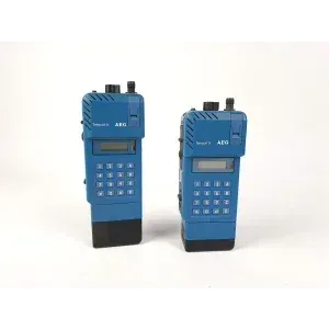 2 radios sans accessoires