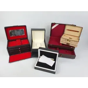 Lot de boîtes à bijoux vides