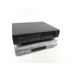 2 magnétoscopes VHS