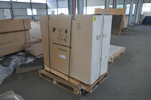 DAIKIN - Warmtepomp buitenunit, koelmiddel R32, op pallet