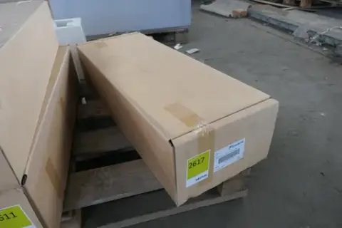 DAIKIN - Cadre pour unité extérieure Altherma 3 H HT, avec pieds en caoutchouc