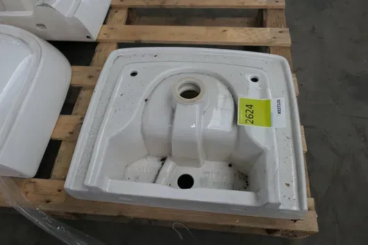 Lavabo, céramique, blanc, sur palette