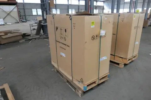 DAIKIN - Jednostka zewnętrzna pompy ciepła, czynnik chłodniczy R32, 400 V, 188 kg, na palecie