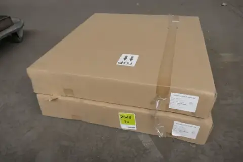 2x szafa rozdzielcza Premium podtynkowa, szerokość 700 mm, głębokość 110–165 mm, wysokość 750–850 mm