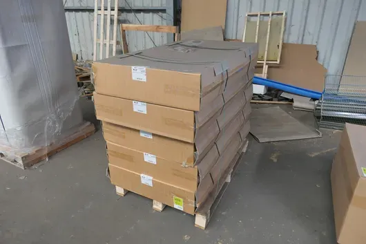 5x WOLF - Kryt AP s dveřmi, RAL 9016, Š 690 x V 1330 x H 160 mm, na paletě