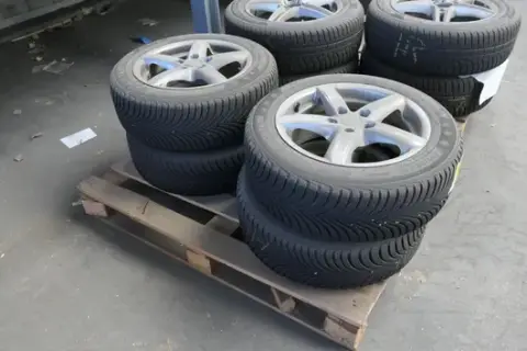 Set Michelin - Winter tyres with rims