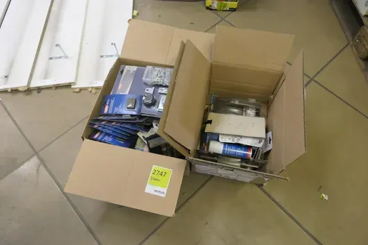 Mixed lot of construction, electrical and DIY materials, including Abus items