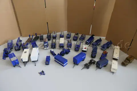 1 zestaw 31 modeli pojazdów THW, 1:87