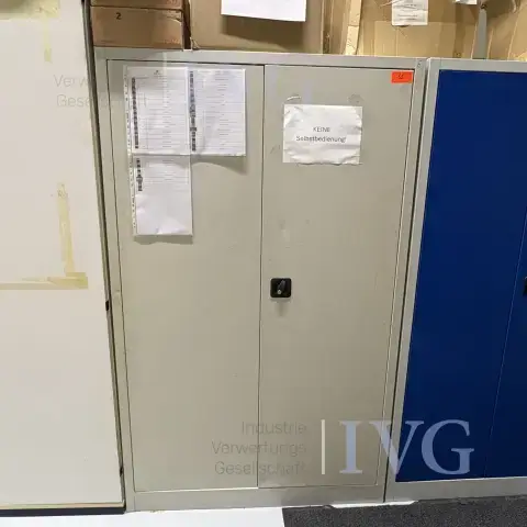 Armoire métallique (grise)