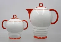 Art-deco koffiepot en suikerpot, Tsjechoslowakije, elk met een chip op de voet, pot H 21 cm, pot H 14 cm