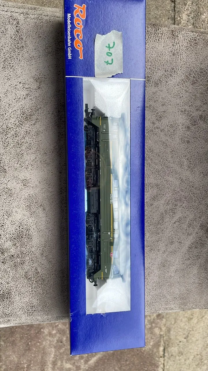 Locomotive diesel (Roco)