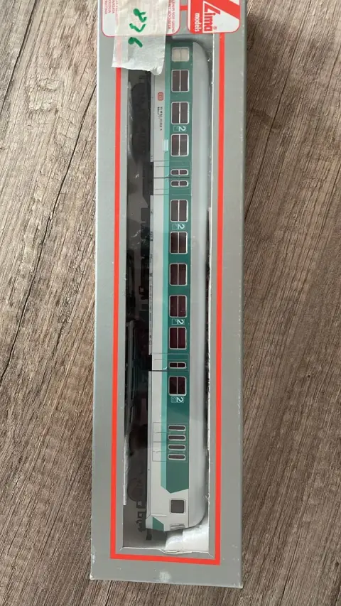 Voiture pilote (LIMA)