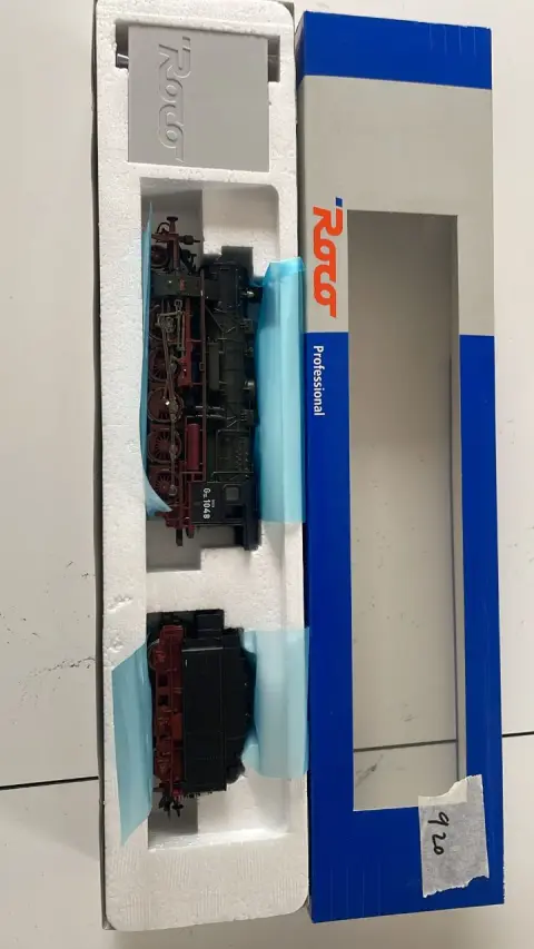 Locomotive à vapeur (Roco)