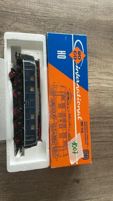 Locomotive électrique (Roco)