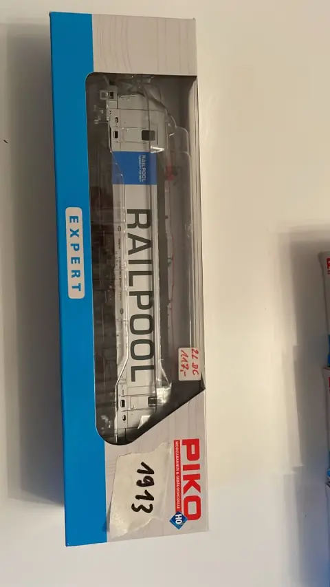 Locomotive électrique (PIKO)