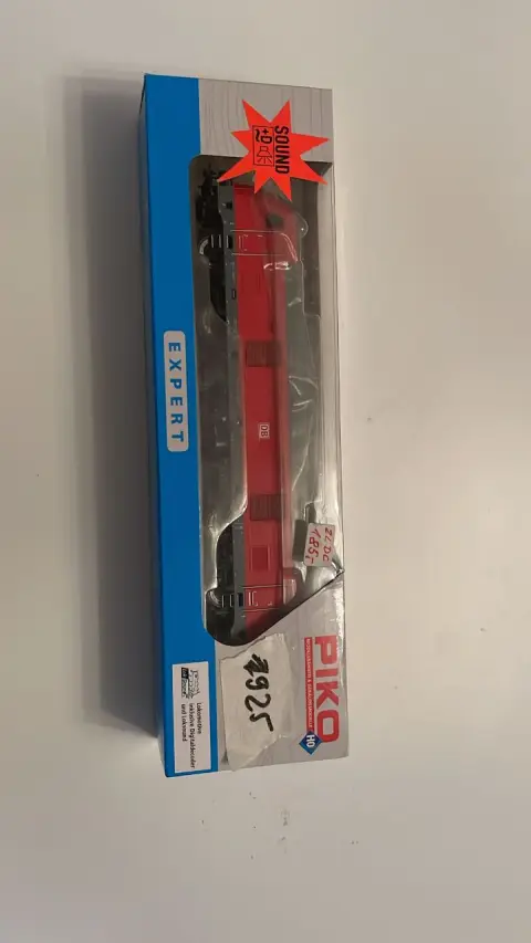 Locomotive diesel (PIKO)