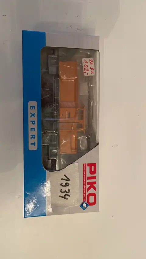 Locomotive diesel (PIKO)