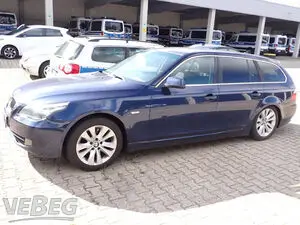 Voiture BMW 525d Touring type 560L