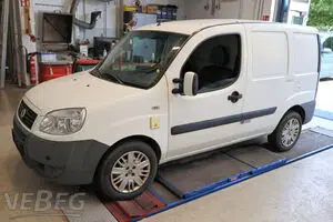 Camion Fiat Doblo Cargo 1,9 JTD fourgon frigorifique