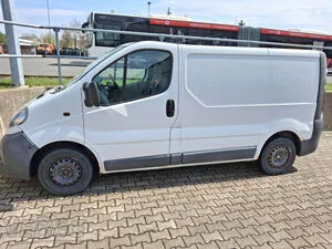 Camion Opel Vivaro 1,9 Diesel fourgon