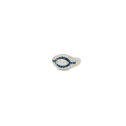 Ring met saffier en diamanten