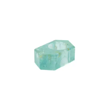 Bague en béryl sculpté