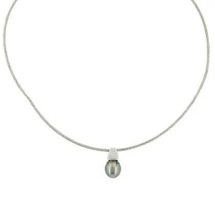 Diamanten en parel ketting