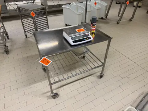 RVS werktafel (zonder inhoud)