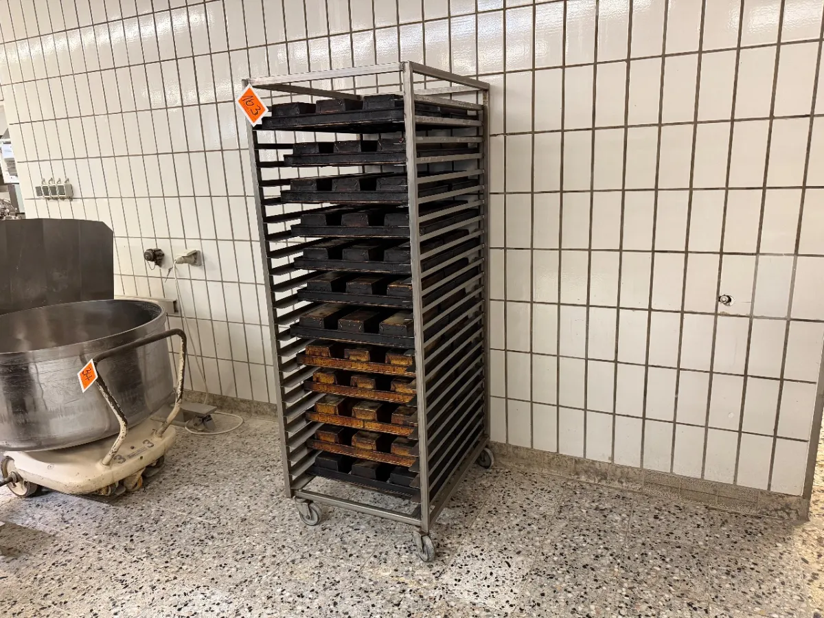 Stainless steel transport trolley (with various baking moulds)