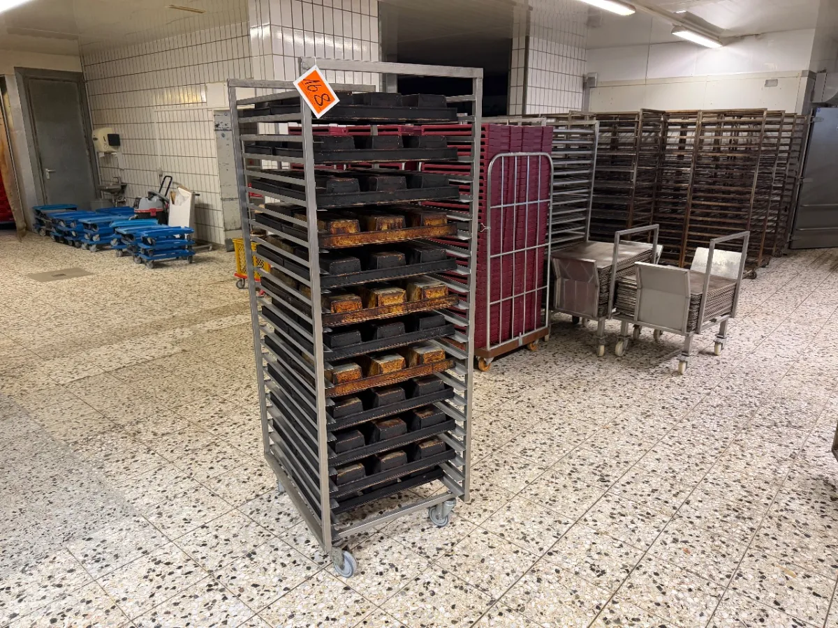 Stainless steel transport trolley (with various baking moulds)
