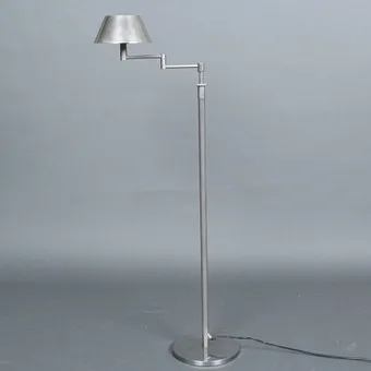 FLORIAN SCHULZ. Swivel floor lamp/reading lamp from the 1970s.