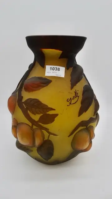 1 vase