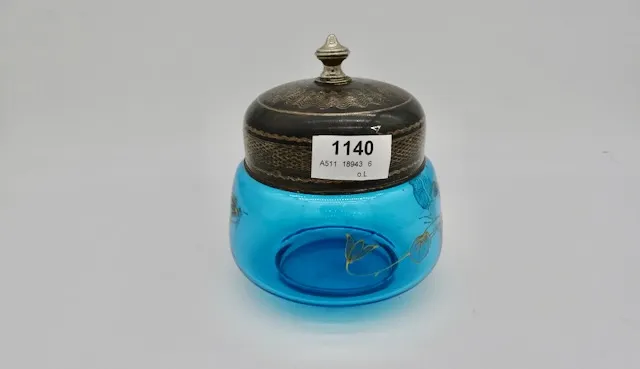 1 mała cukiernica