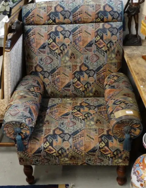 1 armchair