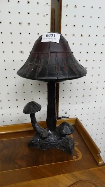 1 table lamp Tiffany style "Mushrooms"
