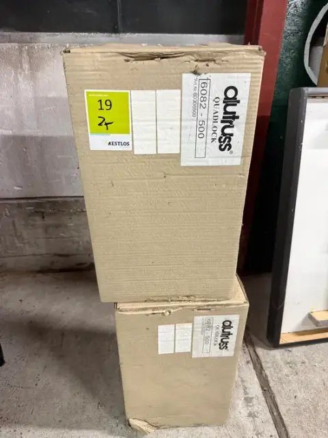 2x Alutruss Quadlock 6082