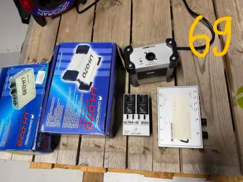 4x boîtes DI / convertisseurs