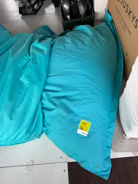 2x Square bean bags