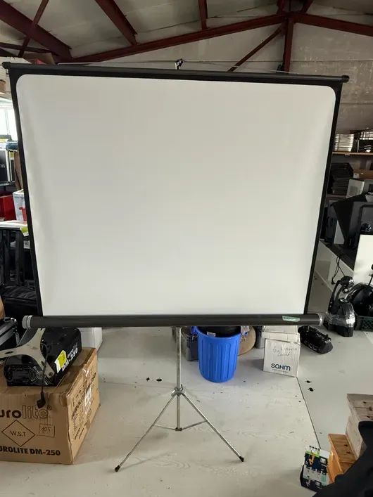 Écran de projection Fins Junior Milano