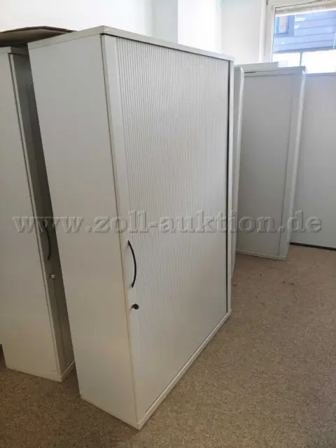 4 skříně s horizontální roletou König+Neurath