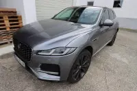 1 PKW - SUV Fabr. Jaguar