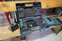 1 Kreuzlinienlaser Fabr. Bosch