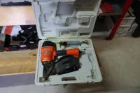 1 Druckluftnagler Fabr. Holzher