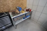 1 établi avec étau