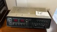 1 радиобудильник Grundig Sono Clock 250