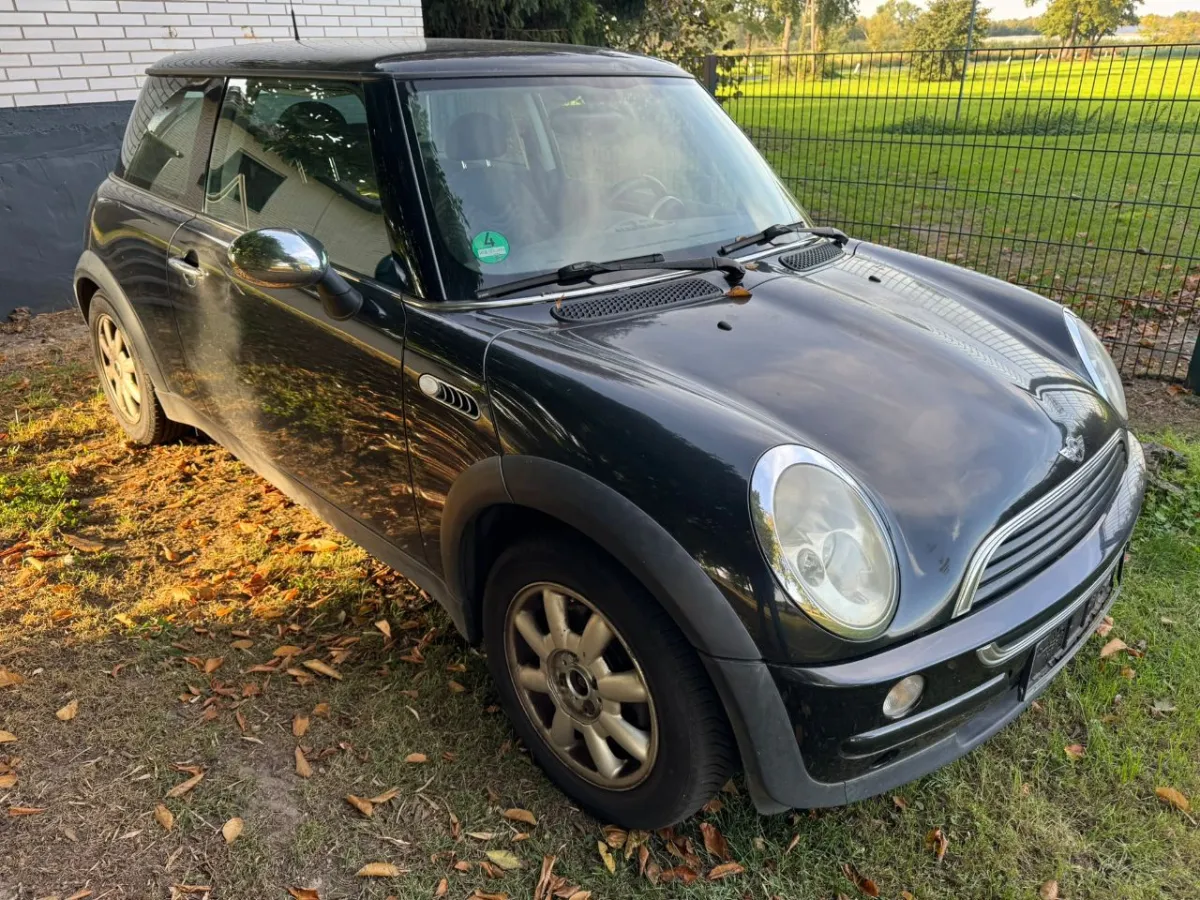 Osobní automobil (BMW, Mini One 1,6 benzín)