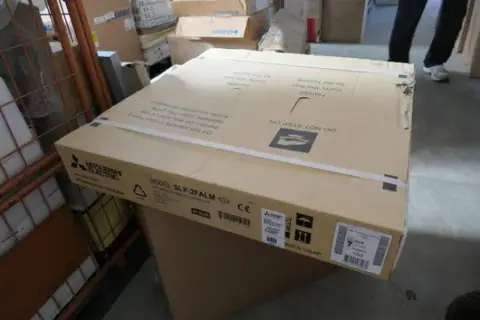 Mitsubishi cover panel SLP-2FALM, with remote control