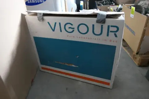 VIGOUR Wannenrand Einbaukörper