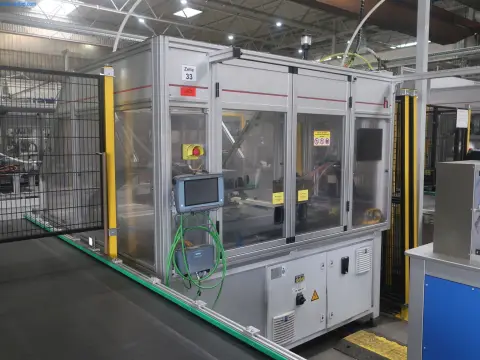 Montagestation (cel 33) Henkel + Roth klein frame